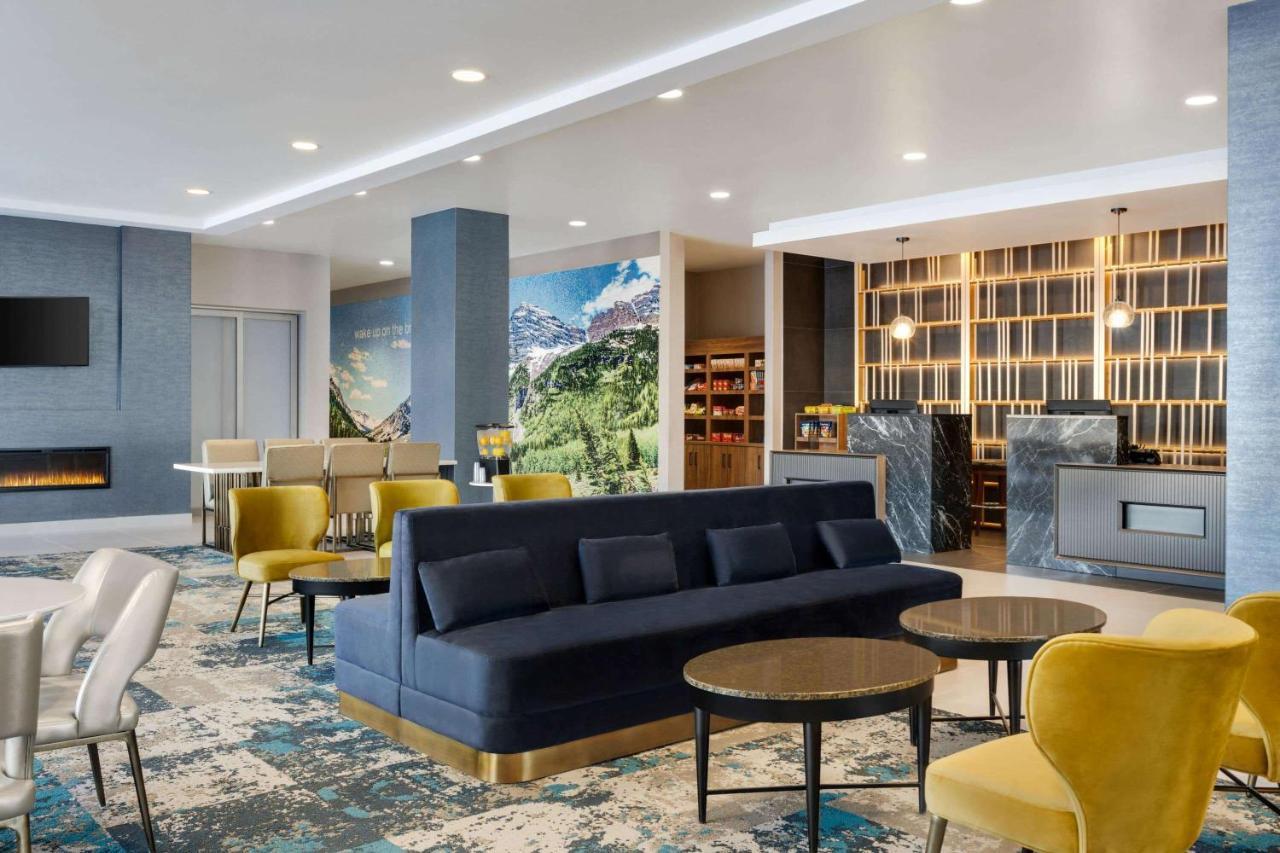 La Quinta Inn & Suites By Wyndham Denver Parker Bagian luar foto